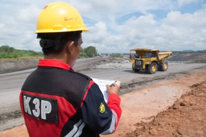 PT Bukit Asam Tbk Perkuat Komitmen Keselamatan dan Kesehatan Kerja