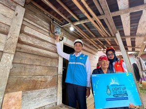 PLN Hadirkan Terang bagi Masyarakat Kurang Mampu melalui Program “Light Up The Dream”