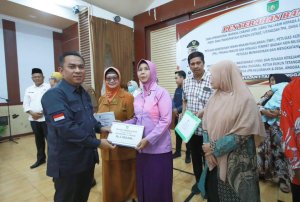 Ketua DPRD Kota Prabumulih hadiri acara Penyerahan Bantuan Dana Operasional dan Uang Tali Asih