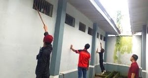 Petugas Lapas Sekayu Lakukan Kontrol Area Brandgang dan Tembok Luar Lapas