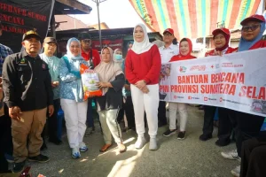 Tinjau Korban Kebakaran di Seberang Ulu I, Ini yang Disampaikan Feby Herman Deru