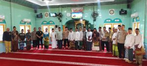Kapolsek Tanjung Batu IPTU. Iwanto Putra S.T Bersama Jajaran Gelar Safari Jum’at di Desa Tanjung Laut