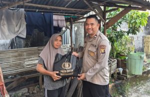 Polsek Tanjung Batu Salurkan 100 Paket Sembako, Wujud Kepedulian dan Berbagi di Bulan Penuh Berkah