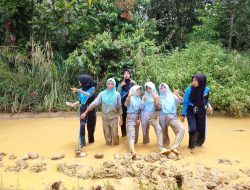 Warga Desa Sadu Kecamatan BTS Ulu Kabupaten Musi Rawas Keluhkan Jalan “Berlumpur”