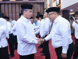 Lantik 12 Pejabat, Menaker: Jabatan Bukan Sekadar Posisi, Layanan Publik Harus Jadi Prioritas