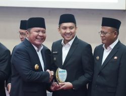 Bupati Ogan Ilir Hadiri Pelantikan KDEKS Sumsel, Dorong Penguatan Ekonomi Syariah